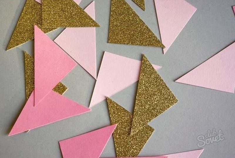 Als de driehoeken zijn gemaakt van gekleurd papier, komen ze er helderder uit en wordt het leuker om te werken